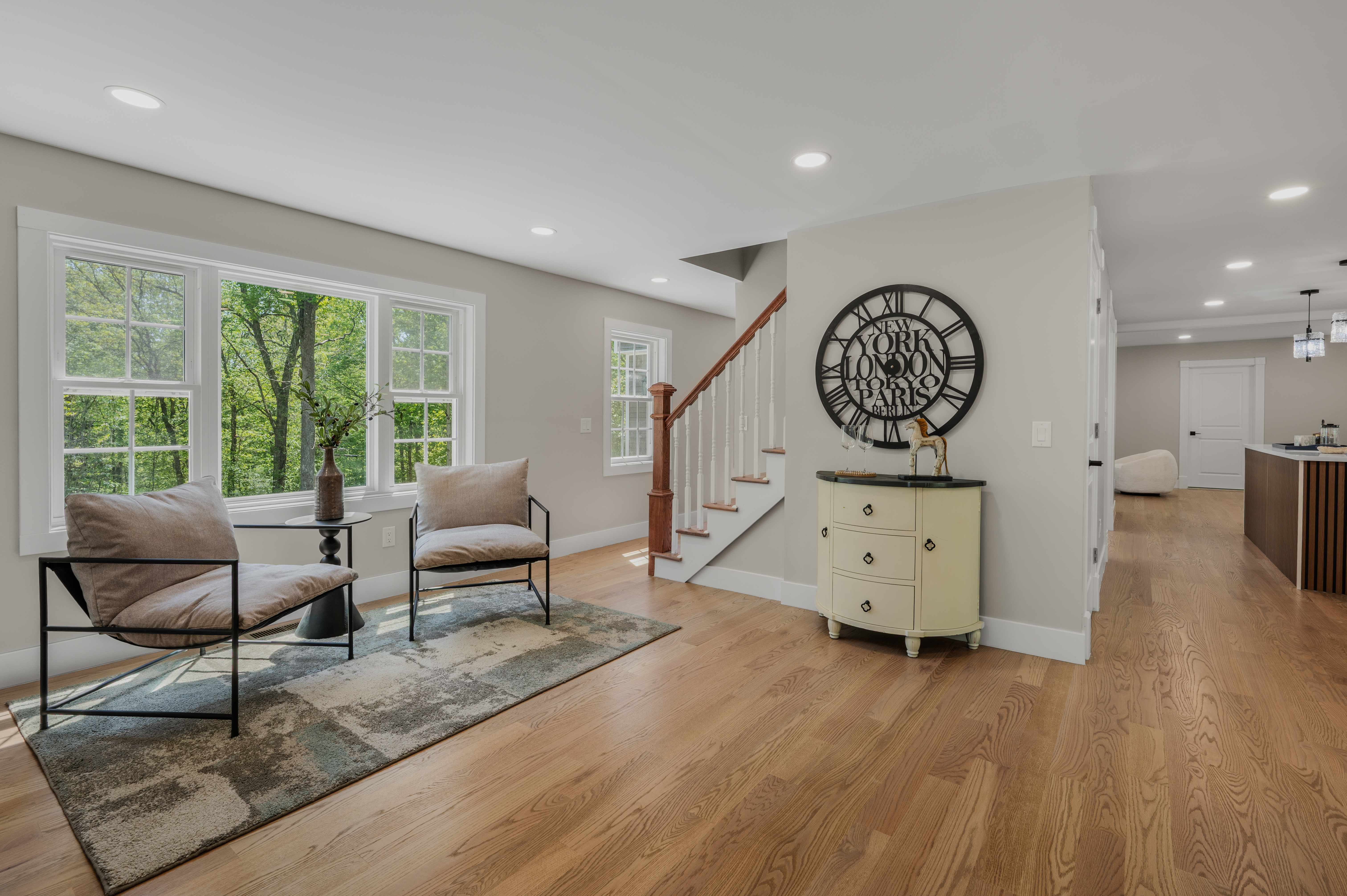  Beautiful and Spacious Colonial Home on 2.55 Acres - 物件實景
