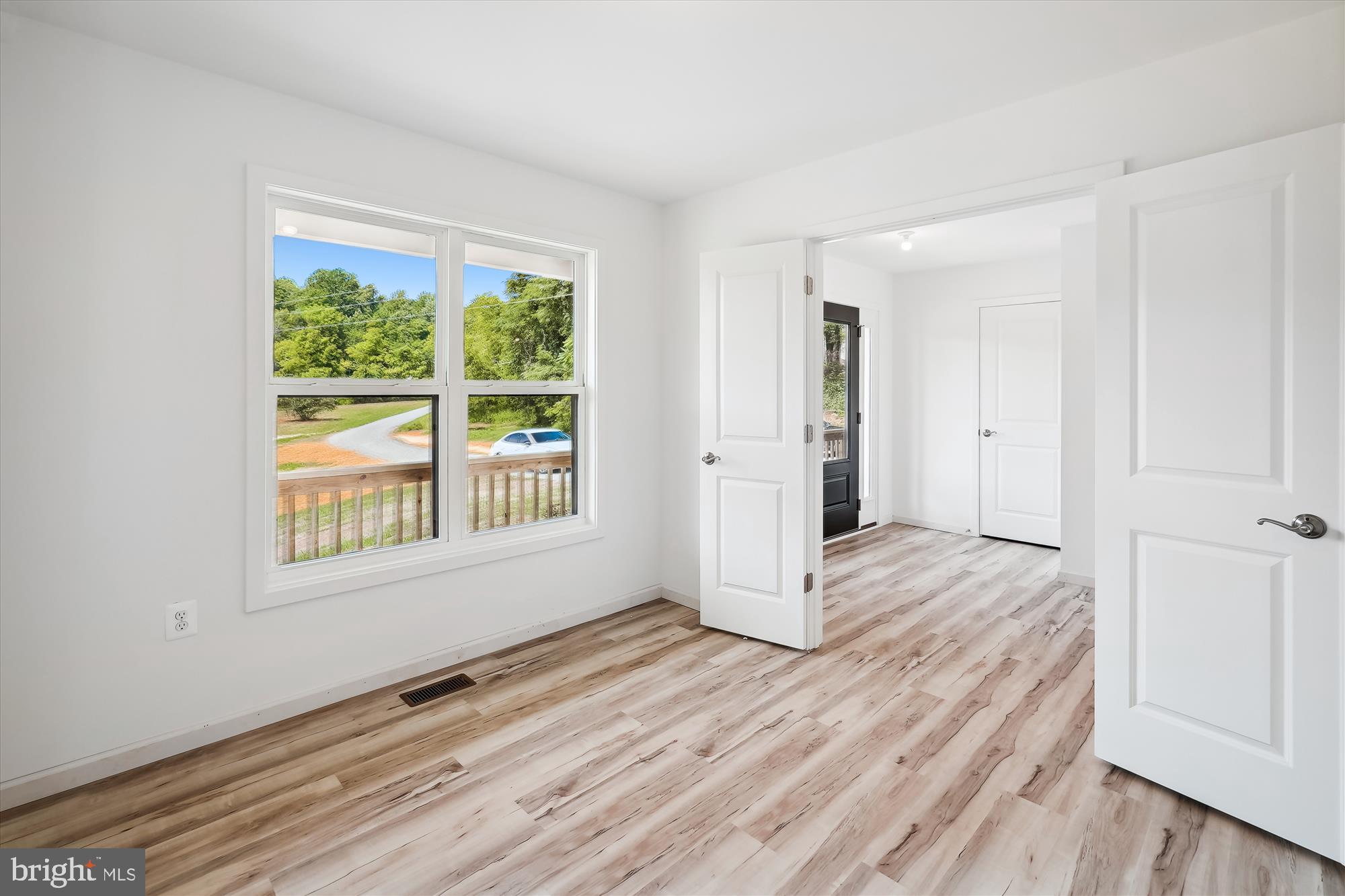 Amissville, Virginia, 20106, United States, 4 Bedrooms Bedrooms, ,3 BathroomsBathrooms,Residential,For Sale,1920325