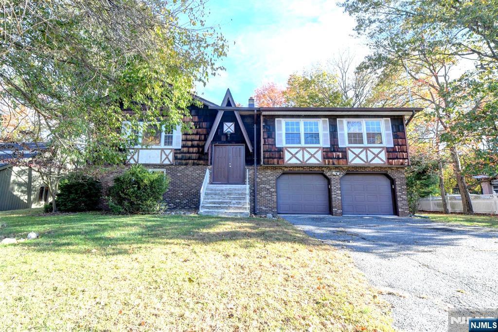 Ramsey, New Jersey, 07446, United States, 3 Bedrooms Bedrooms, ,3 BathroomsBathrooms,Residential,For Sale,1972690