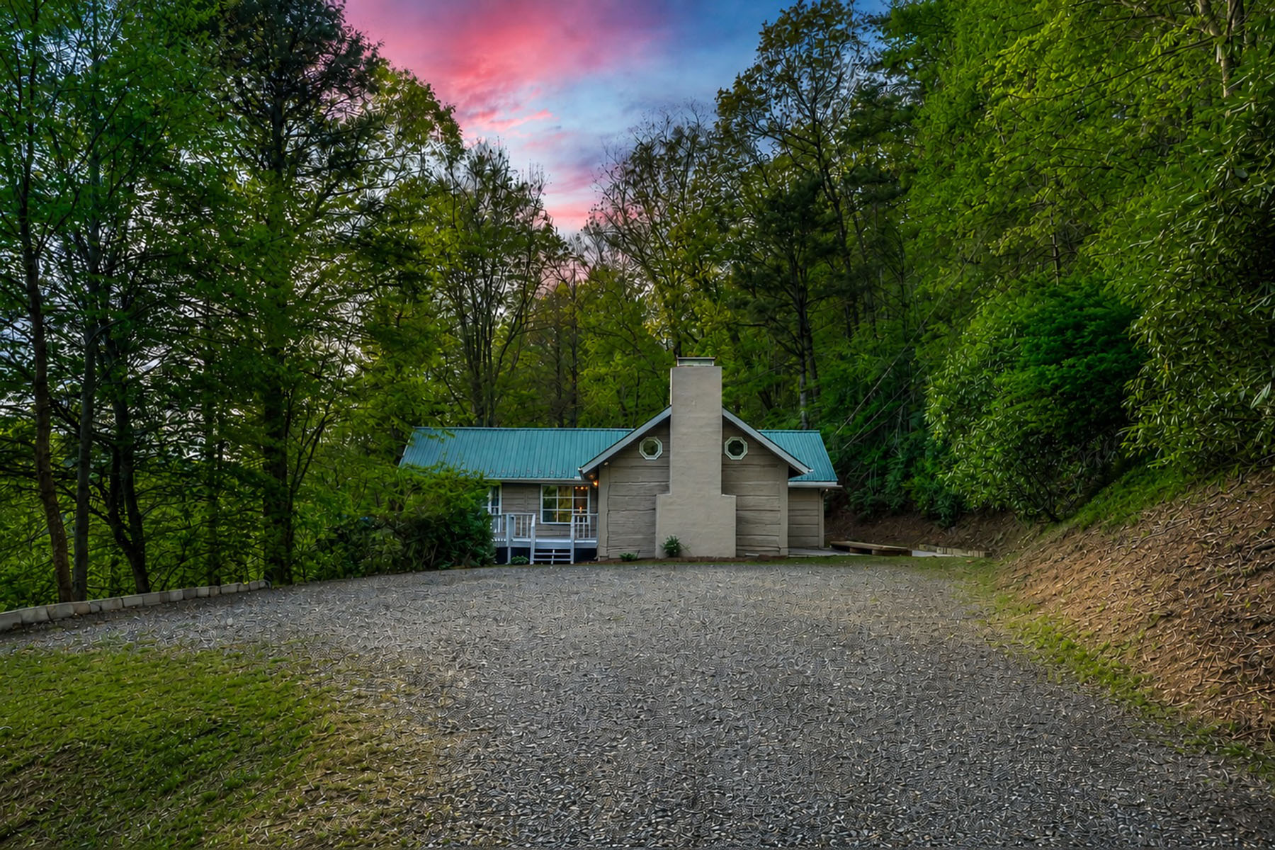  HOLIDAY HILLS - BOONE - 物件實景