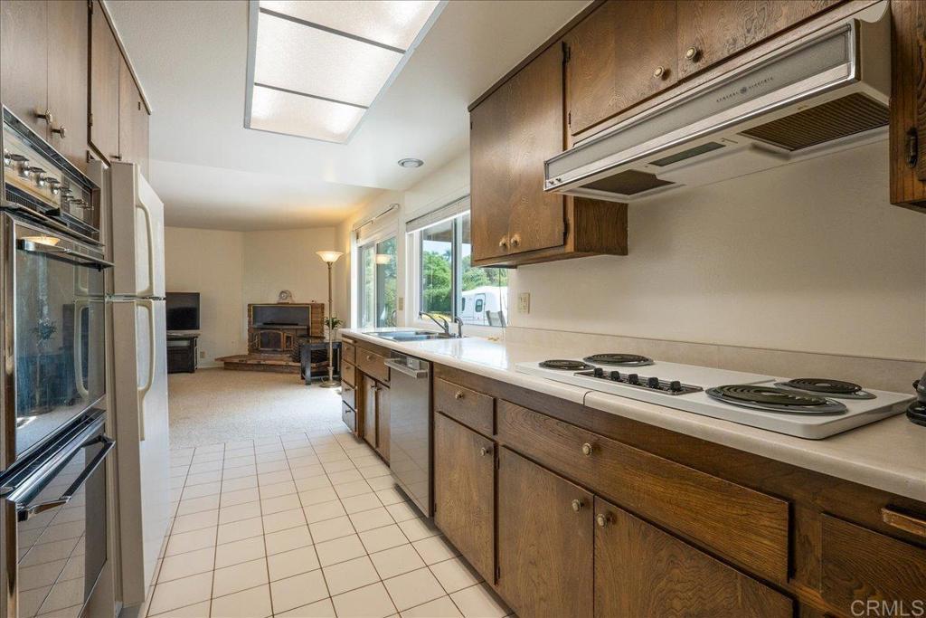 Fallbrook, California, 92028, United States, 3 Bedrooms Bedrooms, ,2 BathroomsBathrooms,Residential,For Sale,1947109