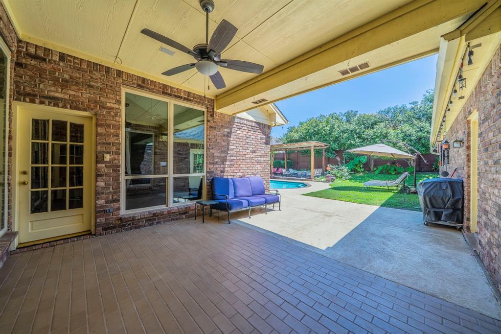 Arlington, Texas, 76013, United States, 4 Bedrooms Bedrooms, ,4 BathroomsBathrooms,Residential,For Sale,1978086