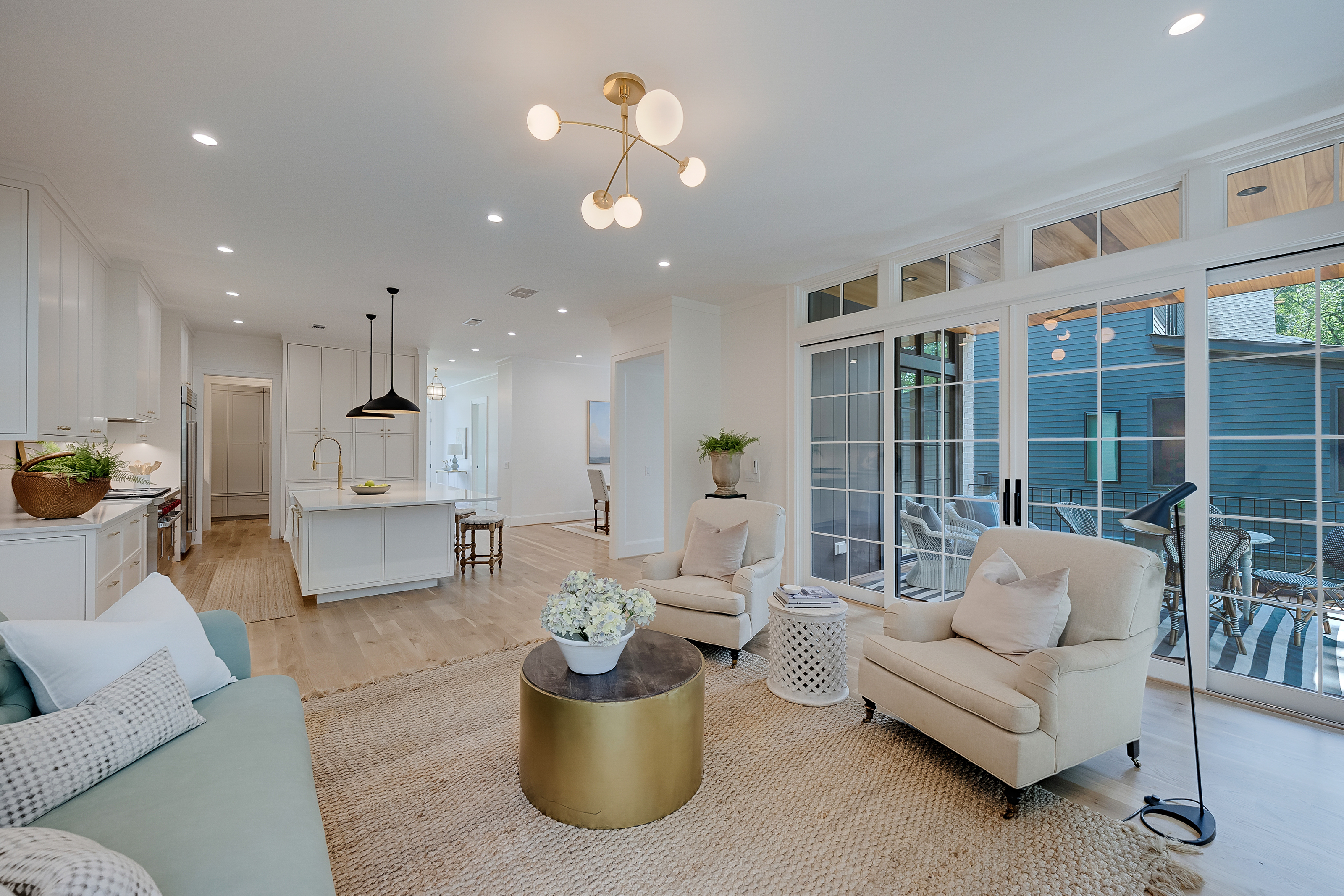  Elevated Living in Ashford Park - 物件實景
