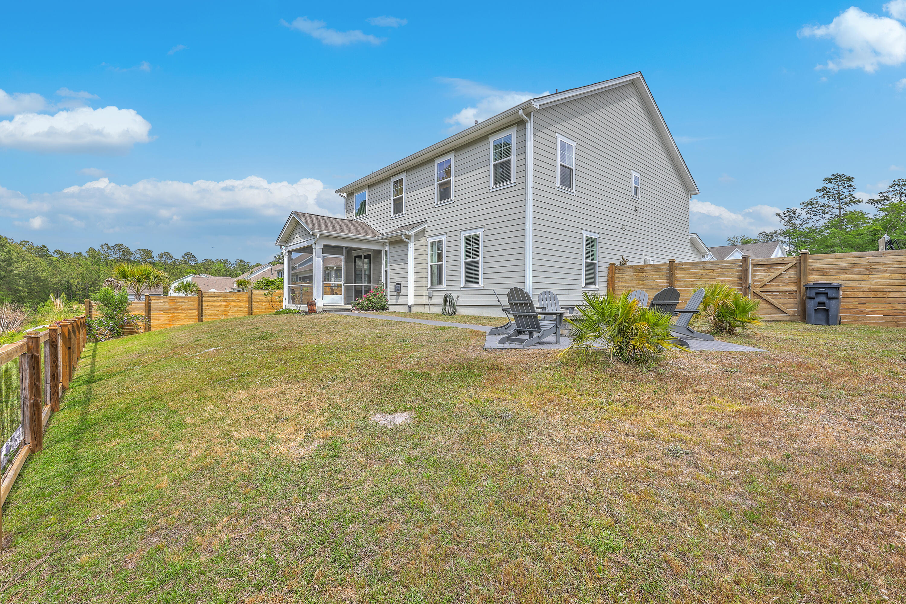 Summerville, South Carolina, 29483, United States, 4 Bedrooms Bedrooms, ,3 BathroomsBathrooms,Residential,For Sale,1928541