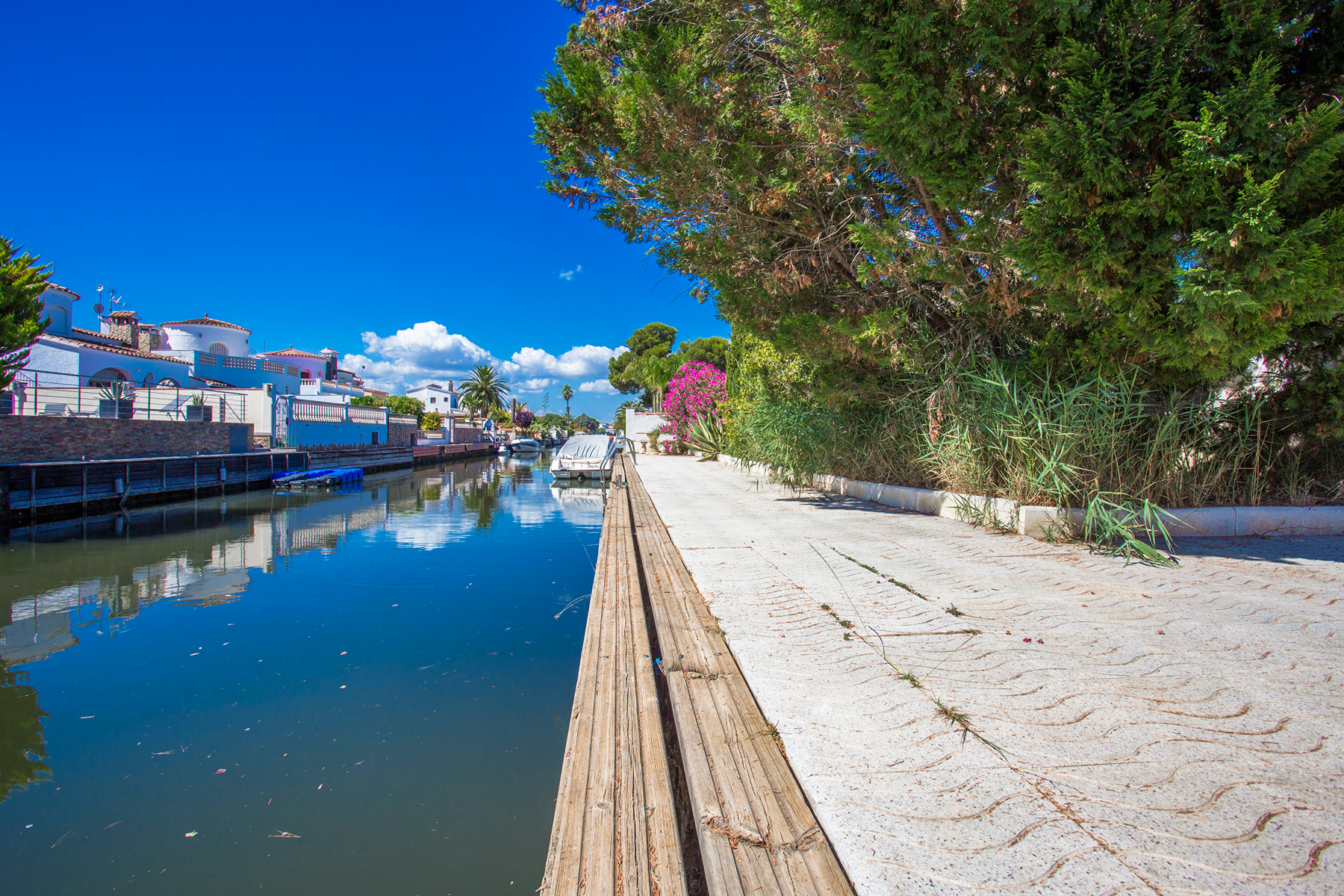  Mediterranean Independent Villa in Empuriabrava with Private Mooring - 物件實景