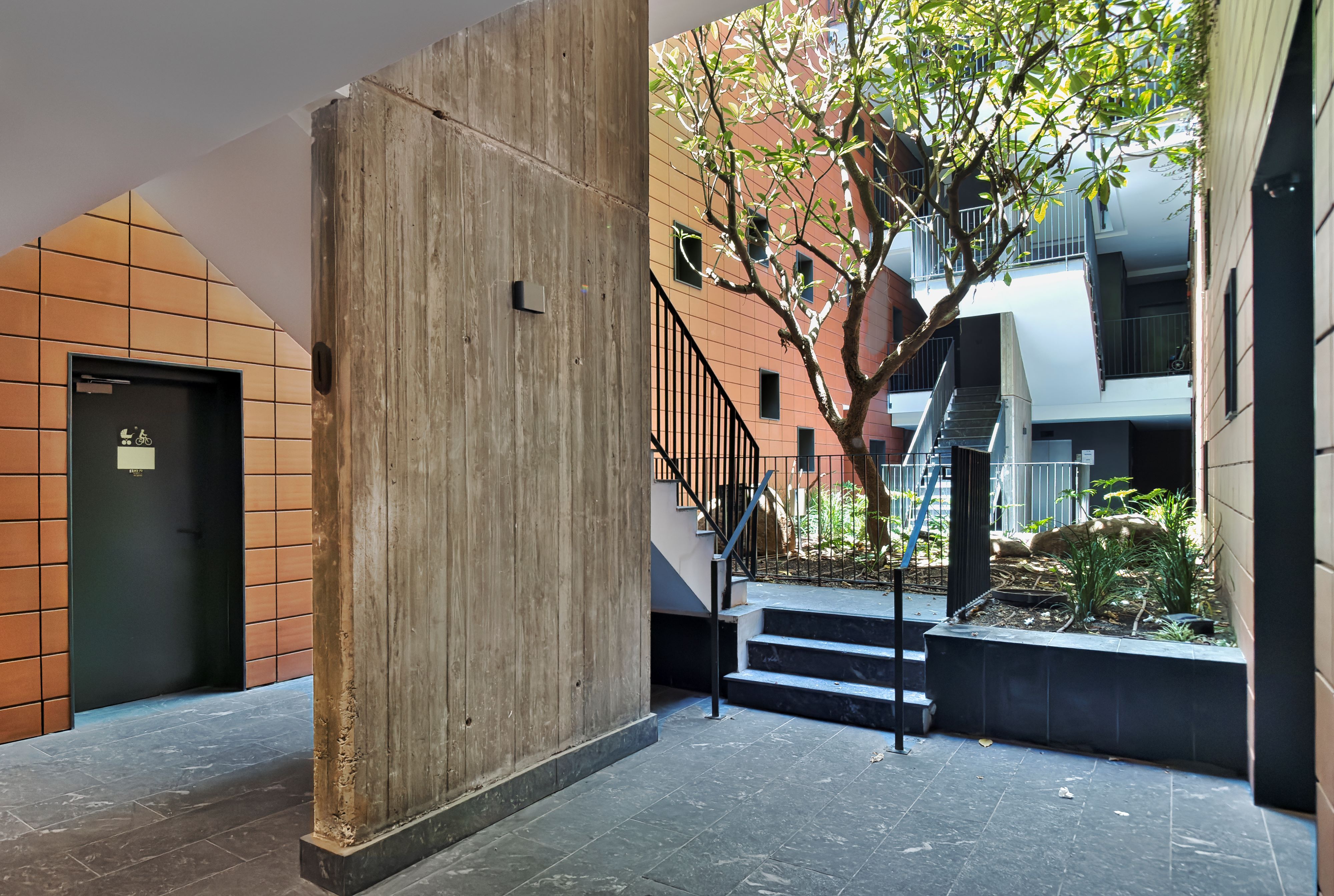  Garden Living at Its Finest  An Exceptional Residence in Ramat Hahayal - 物件實景