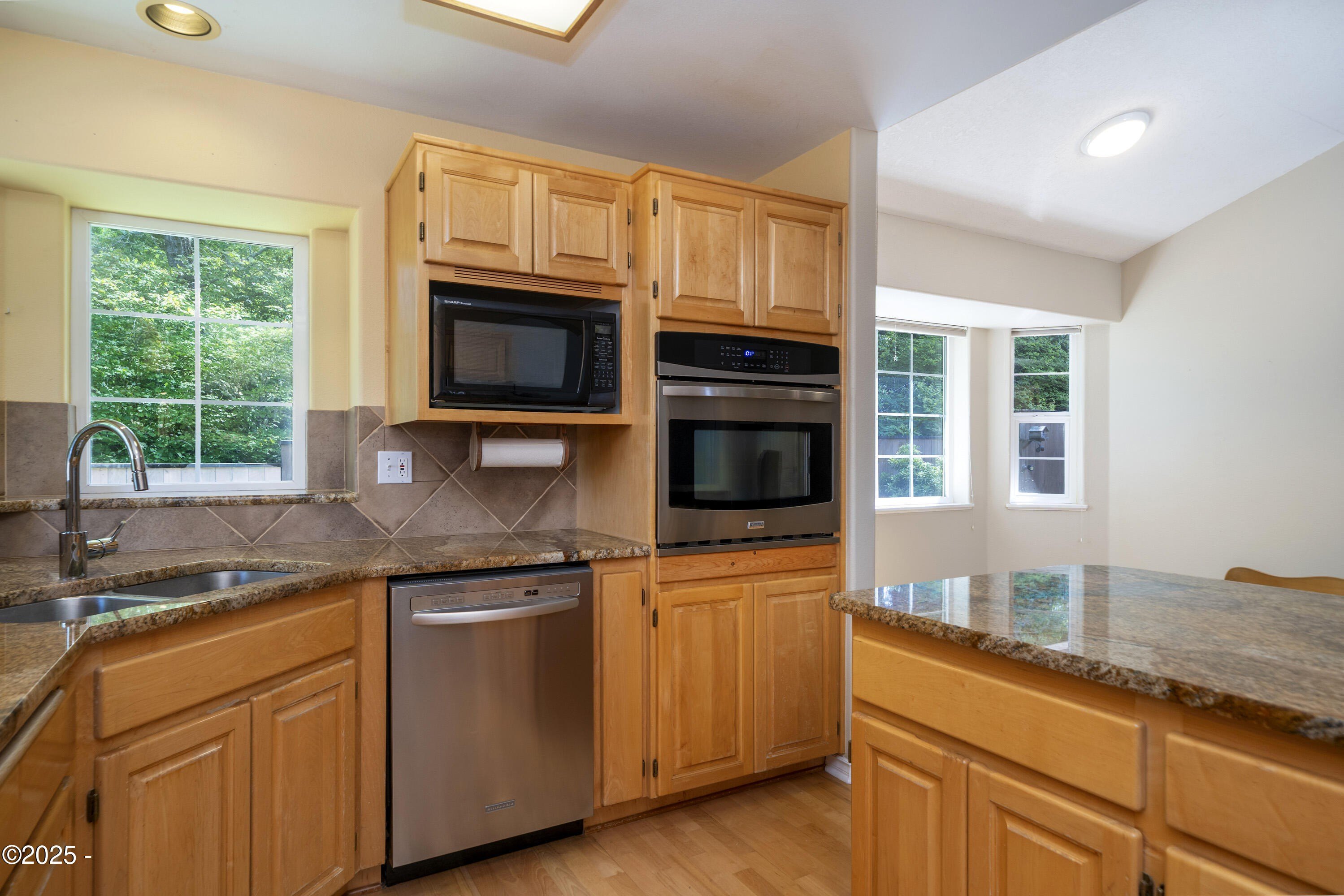 Lincoln City, Oregon, 97365, United States, 2 Bedrooms Bedrooms, ,2 BathroomsBathrooms,Residential,For Sale,1858189
