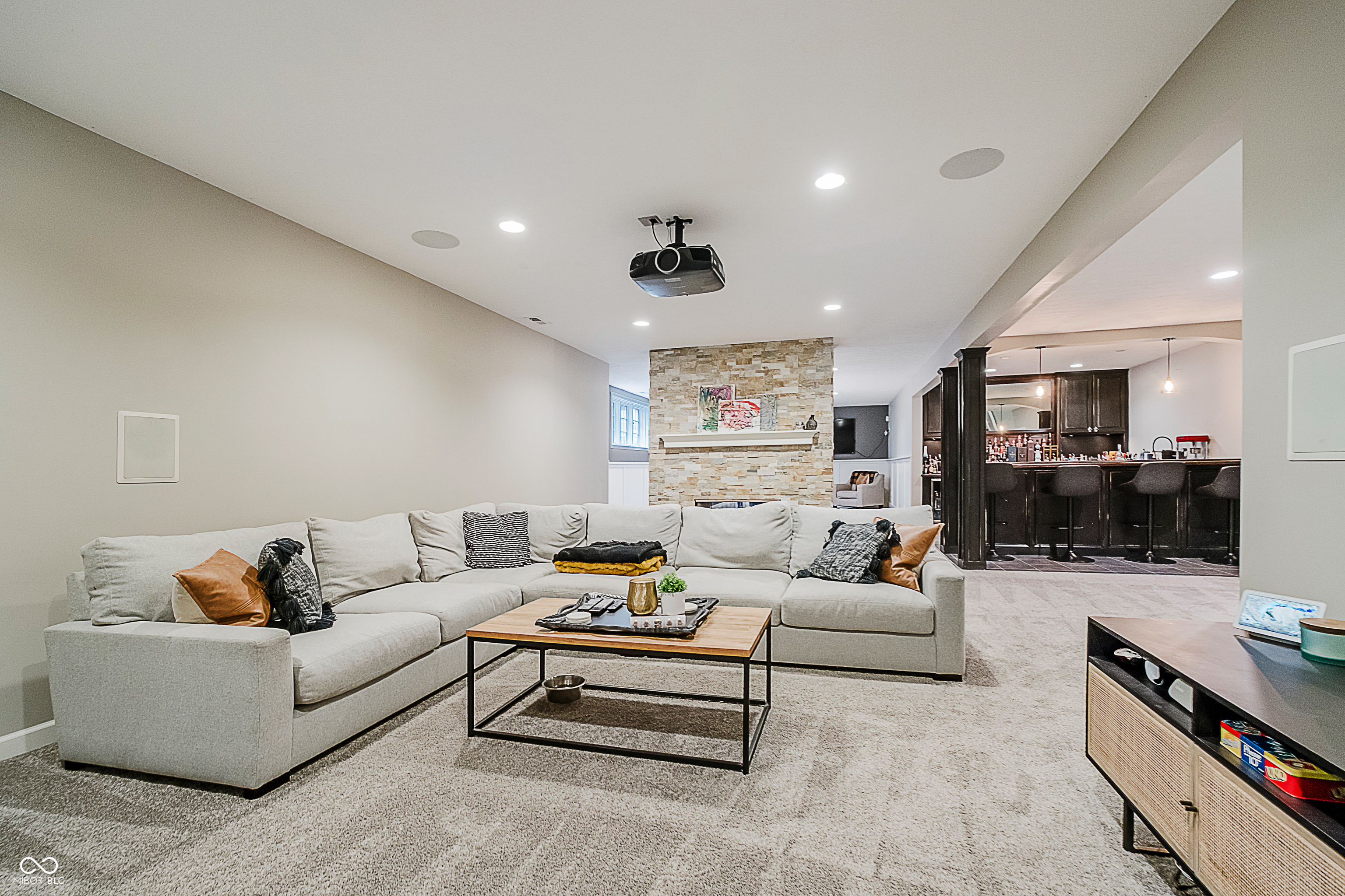 Fishers, Indiana, 46040, United States, 5 Bedrooms Bedrooms, ,5 BathroomsBathrooms,Residential,For Sale,1980240