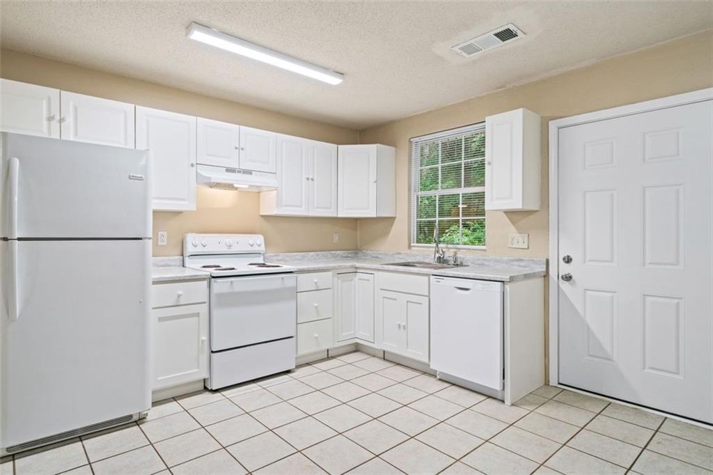 Villa Rica, Georgia, 30180, United States, 2 Bedrooms Bedrooms, ,2 BathroomsBathrooms,Residential,For Sale,1987545