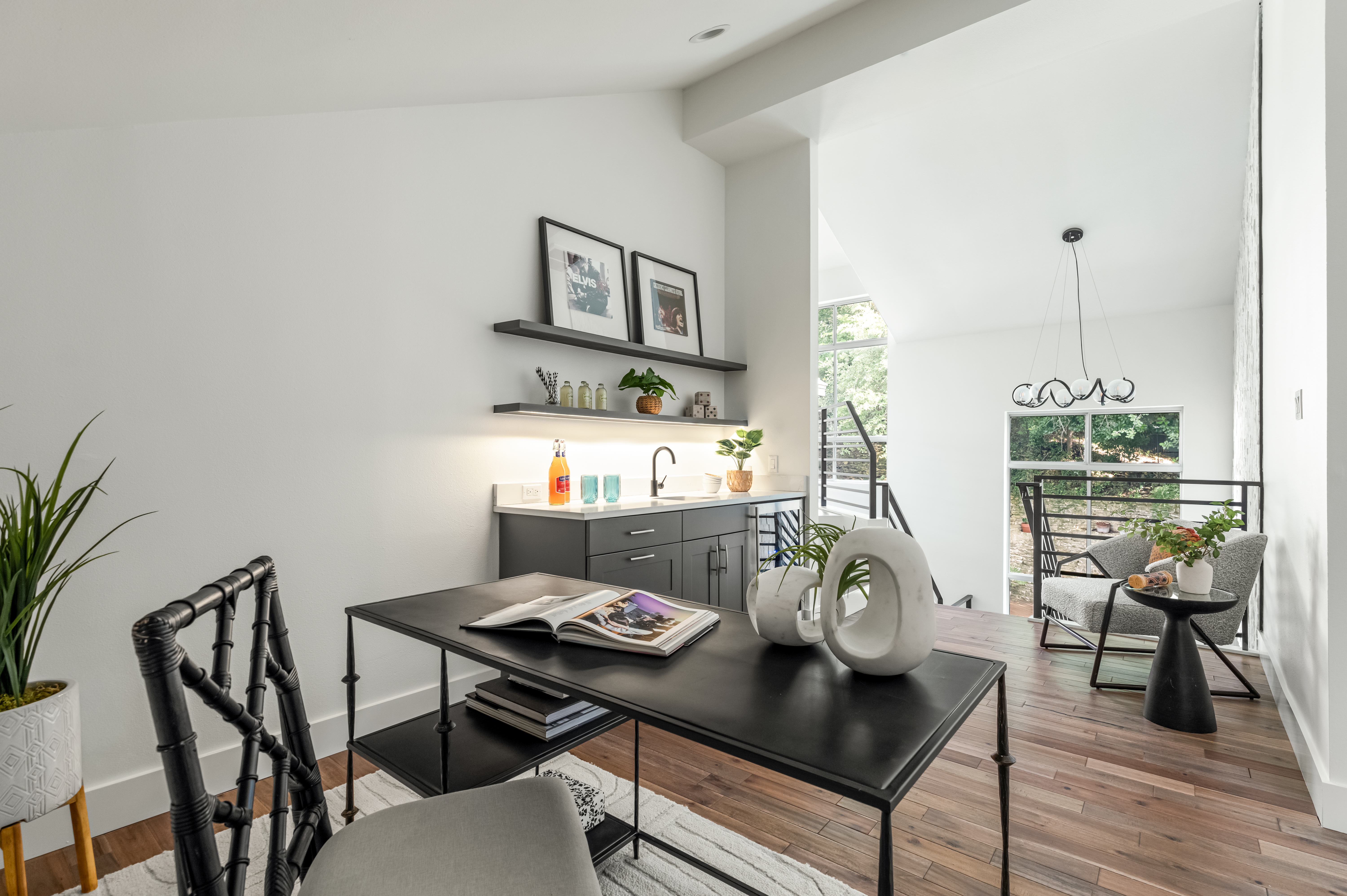  Tarrytown Home with Personality, Privacy, and a Pool - 物件實景