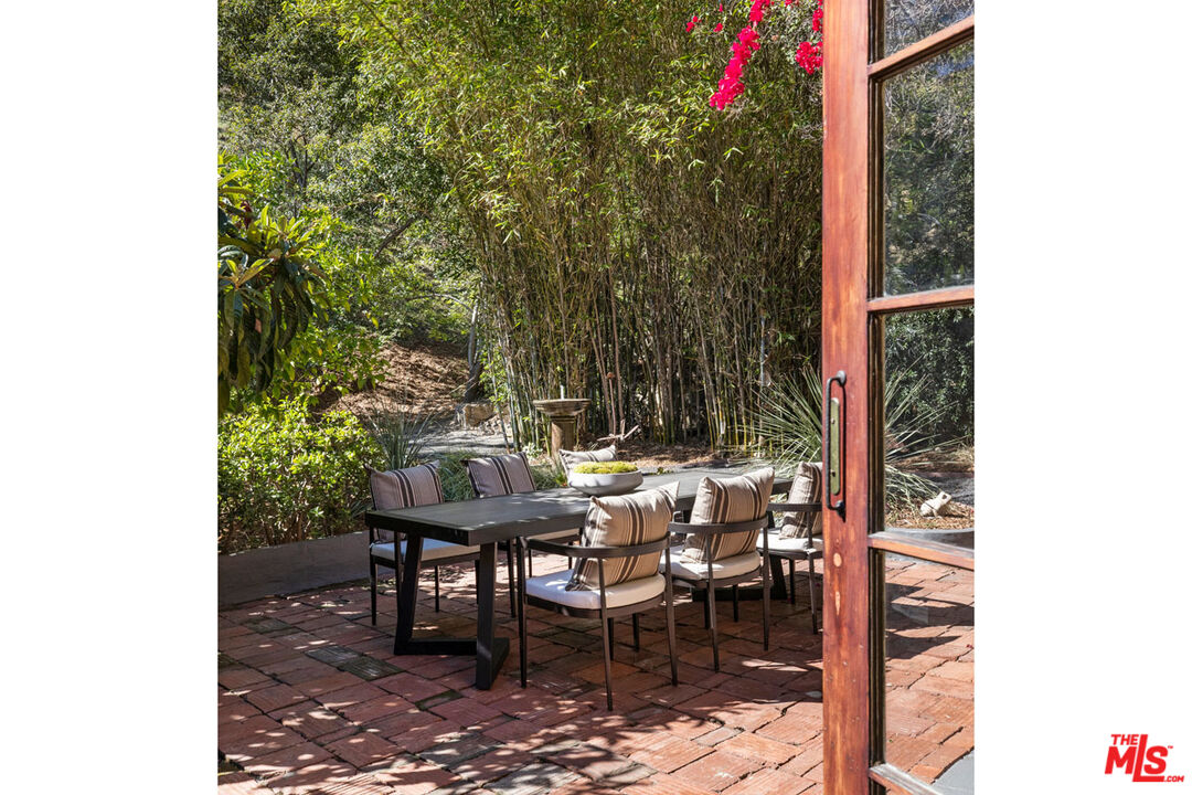 Los Angeles, California, 90065, United States, 5 Bedrooms Bedrooms, ,5 BathroomsBathrooms,Residential,For Sale,1987720