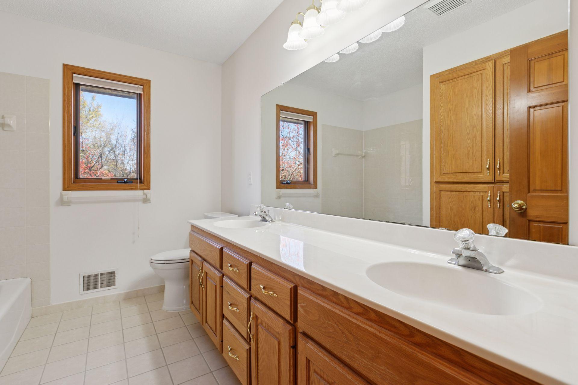 Maple Grove, Minnesota, 55311, United States, 4 Bedrooms Bedrooms, ,3 BathroomsBathrooms,Residential,For Sale,1970714