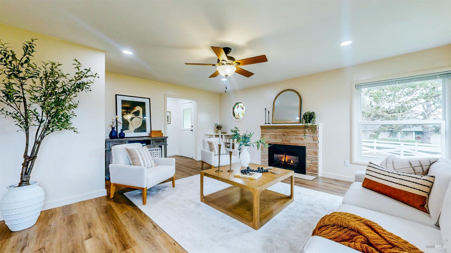 Petaluma, California, 94952, United States, 3 Bedrooms Bedrooms, ,2 BathroomsBathrooms,Residential,For Sale,2008793