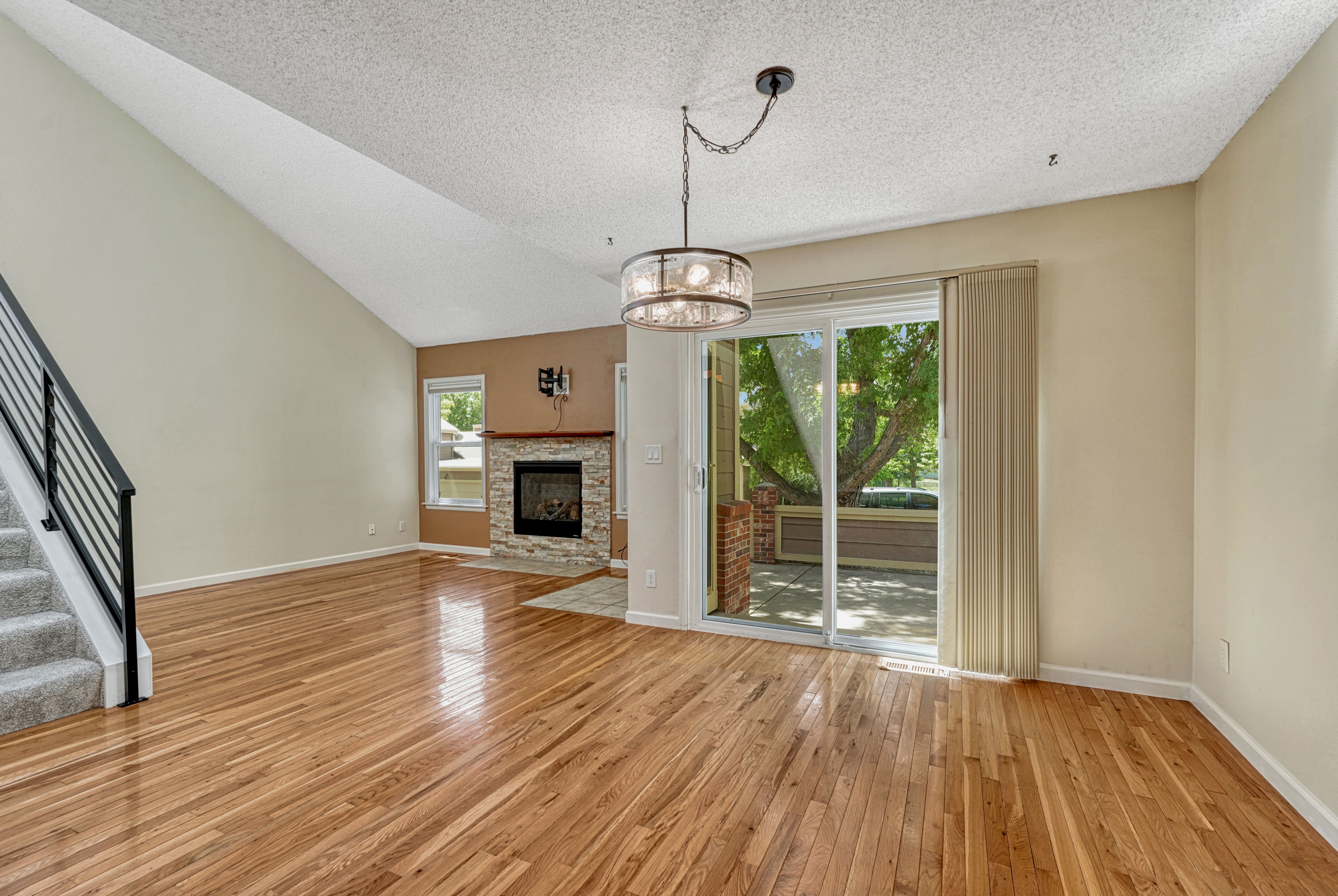  Rockrimmon Townhome with Trail Access & Private Patio - 物件實景