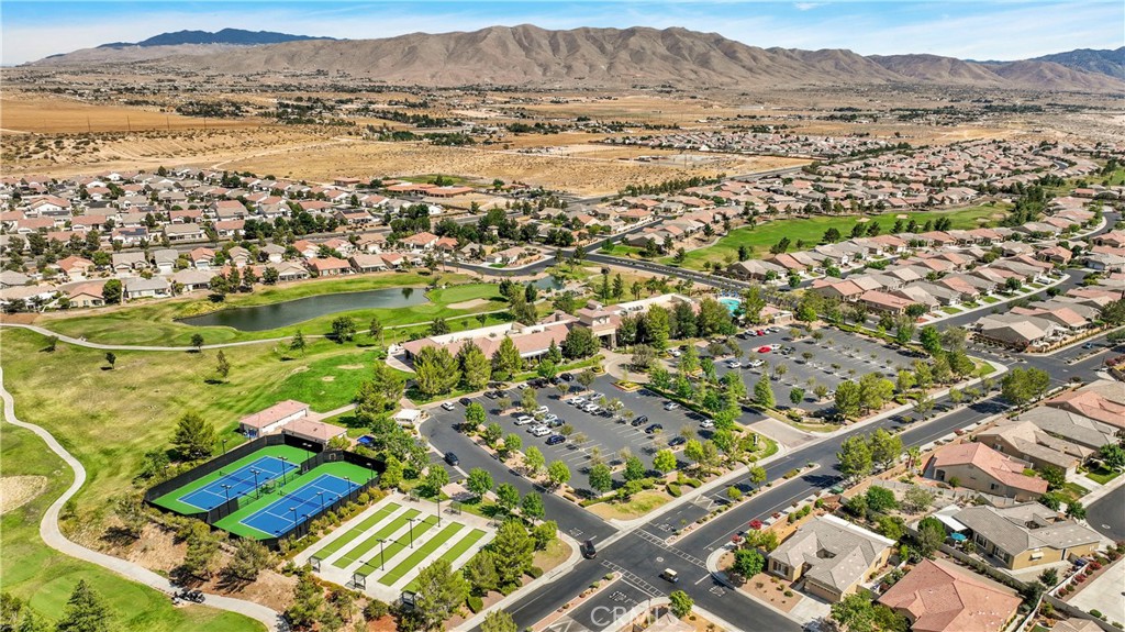 Apple Valley, California, 92308, United States, 2 Bedrooms Bedrooms, ,3 BathroomsBathrooms,Residential,For Sale,1958673