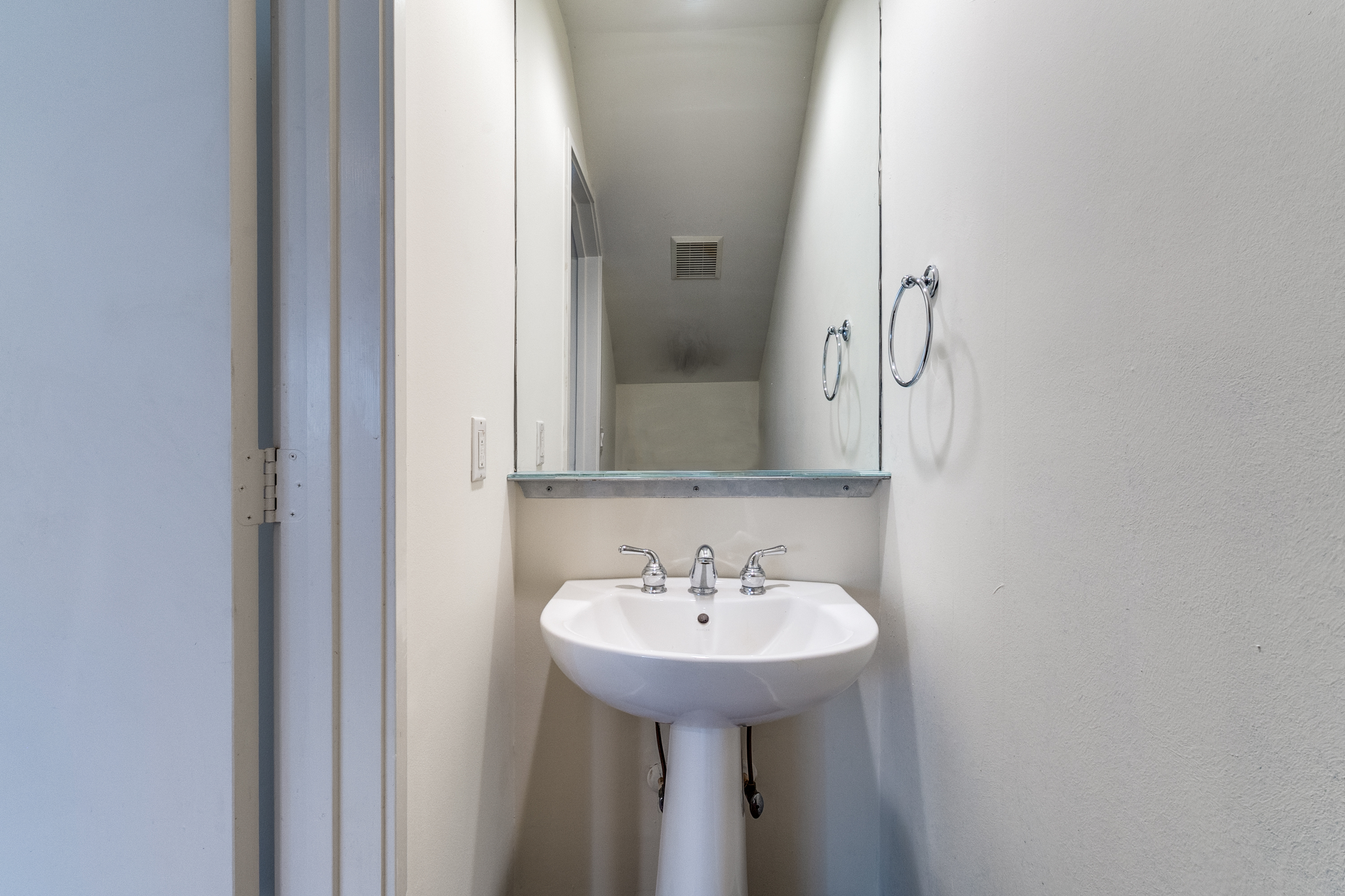  4134 Travis Street #17 - 物件實景