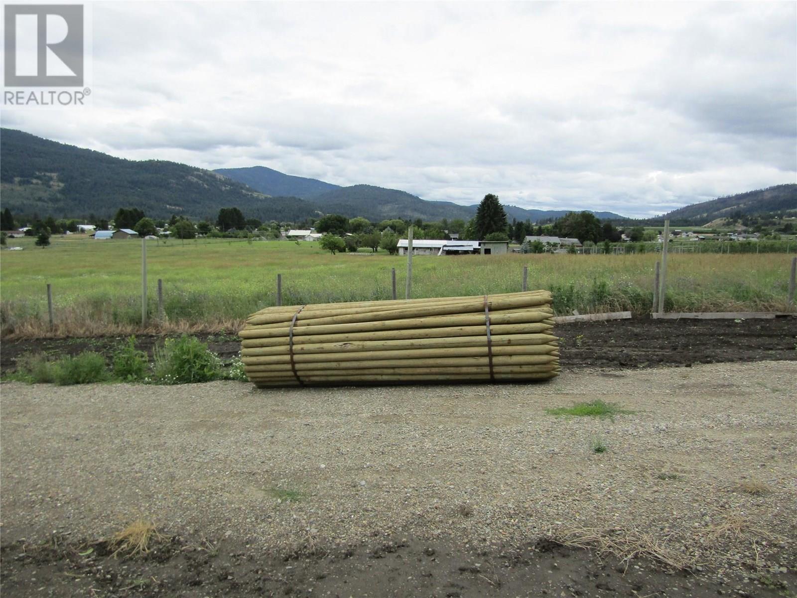 GRAND FORKS, British Columbia, V0H 1H5, CA, 6 Bedrooms Bedrooms, ,3 BathroomsBathrooms,Residential,For Sale,1947693