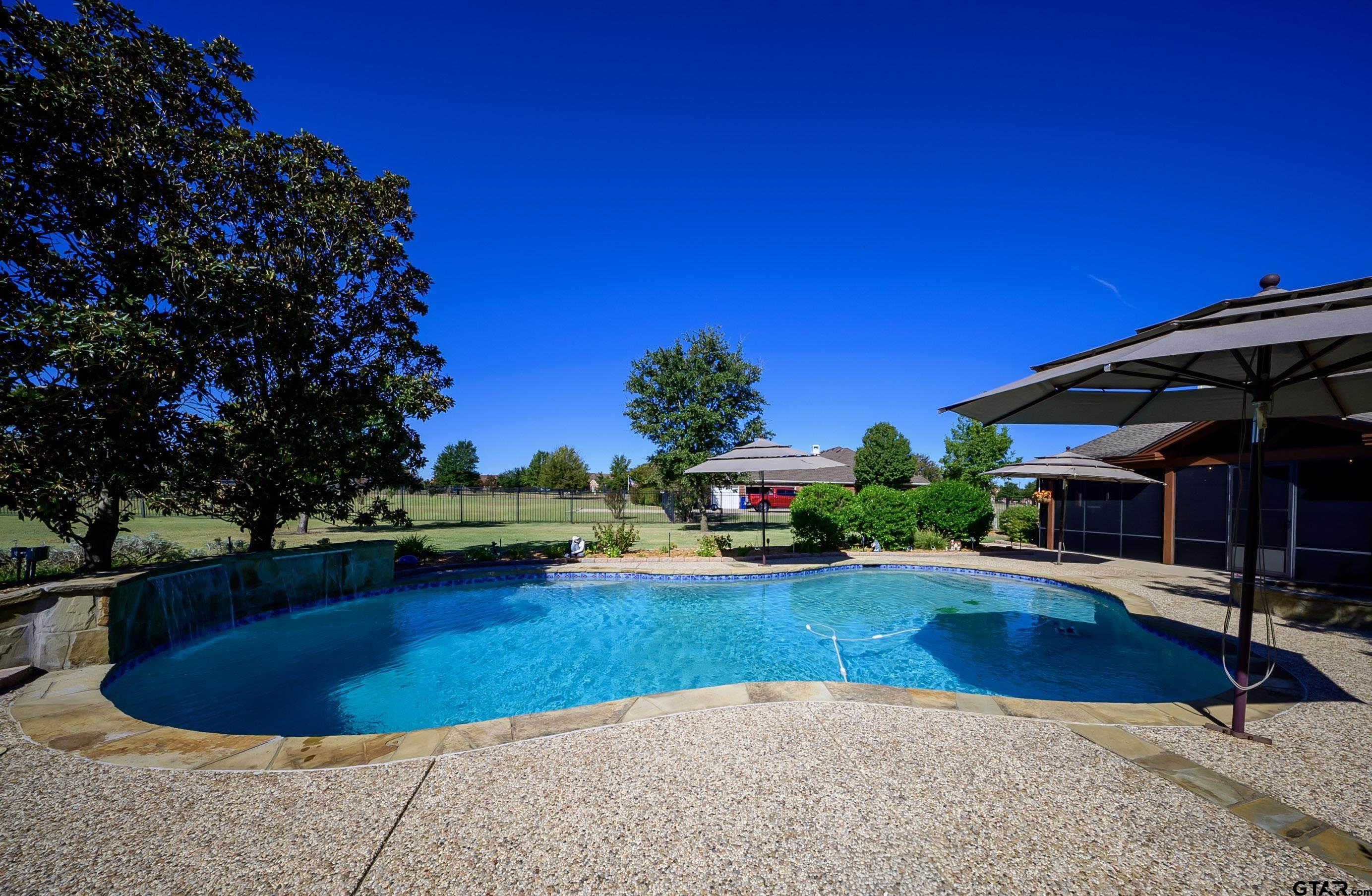 Terrell, Texas, 75160, United States, 3 Bedrooms Bedrooms, ,2 BathroomsBathrooms,Residential,For Sale,1993311