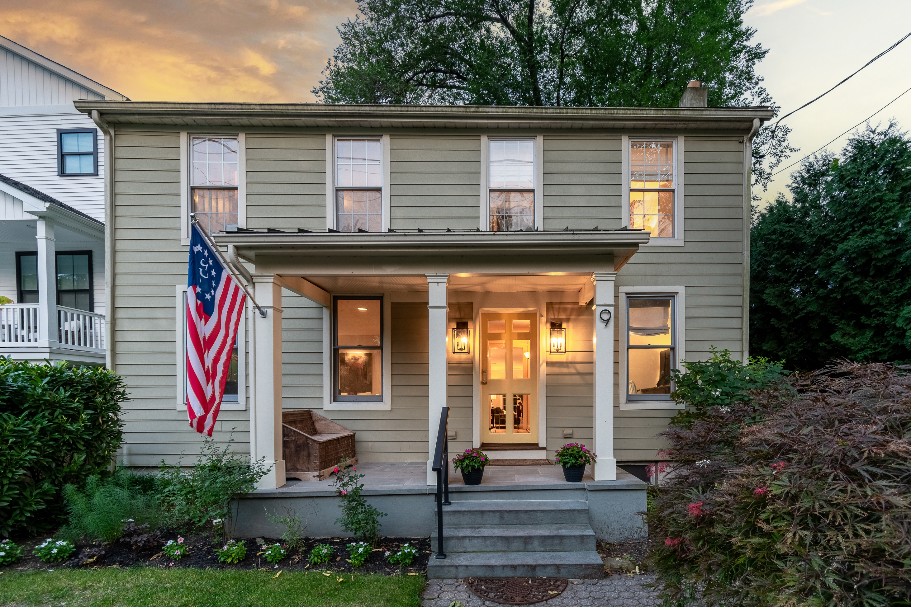 9 Ferry Street 