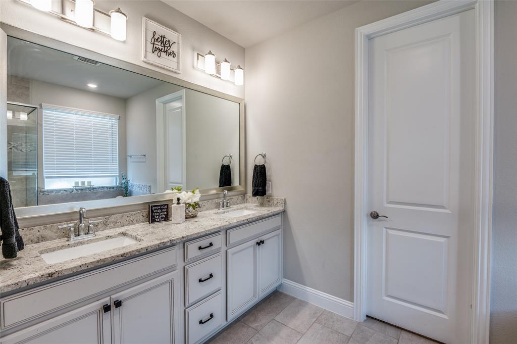 Prosper, Texas, 75078, United States, 5 Bedrooms Bedrooms, ,4 BathroomsBathrooms,Residential,For Sale,1898856