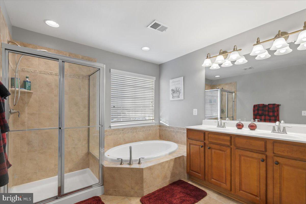 Leesburg, Virginia, 20176, United States, 3 Bedrooms Bedrooms, ,4 BathroomsBathrooms,Residential,For Sale,2003528