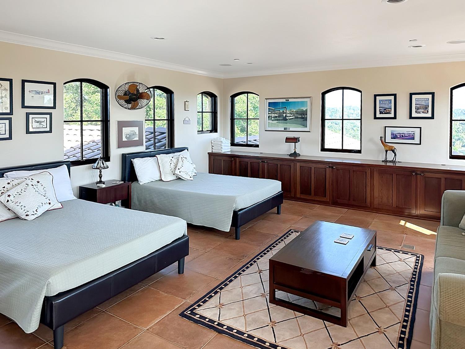 Grass Valley, California, 95949, United States, 4 Bedrooms Bedrooms, ,5 BathroomsBathrooms,Residential,For Sale,1974160