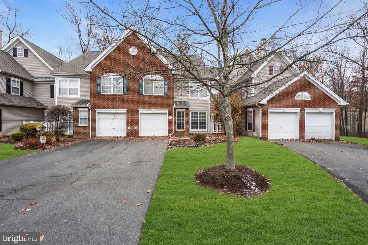 Pennington, New Jersey, 08534, United States, 3 Bedrooms Bedrooms, ,3 BathroomsBathrooms,Residential,For Sale,1987595