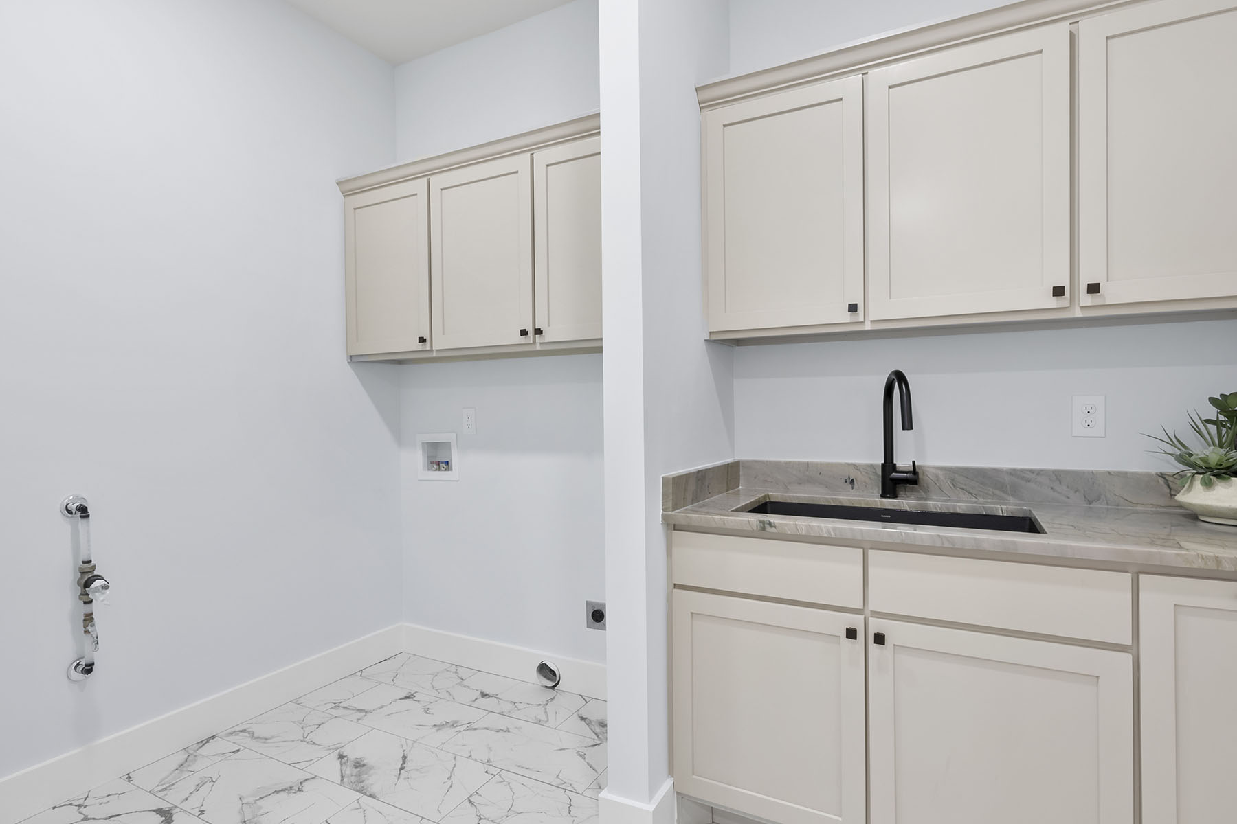  HENDERSONVILLE - 物件實景