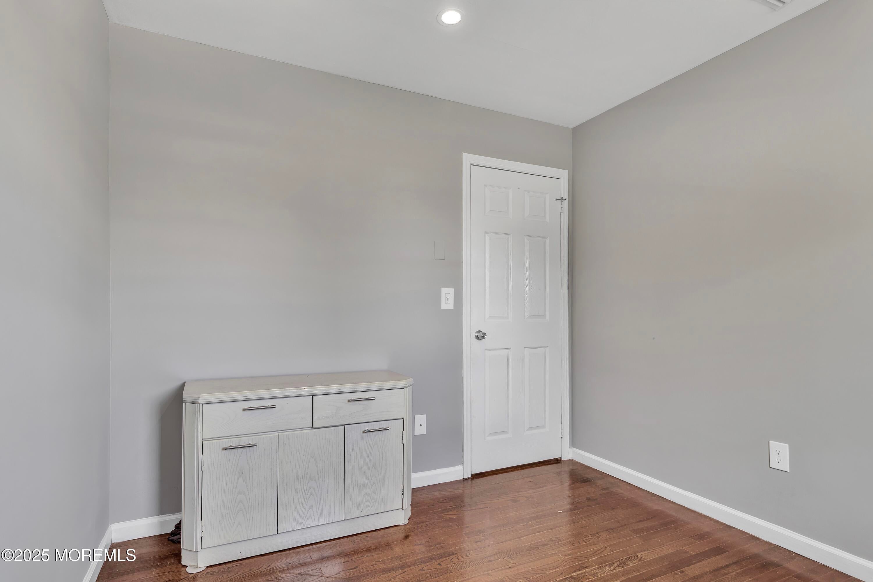 Toms River, New Jersey, 08753, United States, 5 Bedrooms Bedrooms, ,2 BathroomsBathrooms,Residential,For Sale,1996778