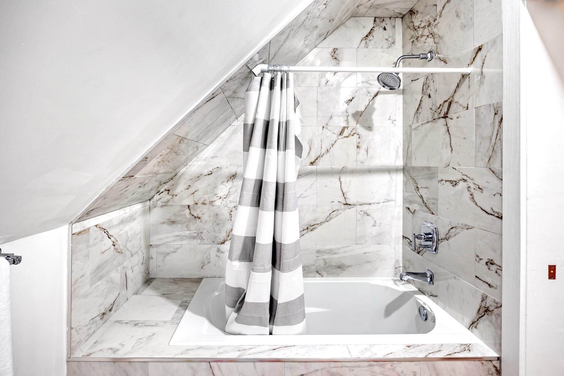 Green Turtle Cay, Abaco, Green Turtle Cay, BS, 3 Bedrooms Bedrooms, ,4 BathroomsBathrooms,Residential,For Sale,1992153