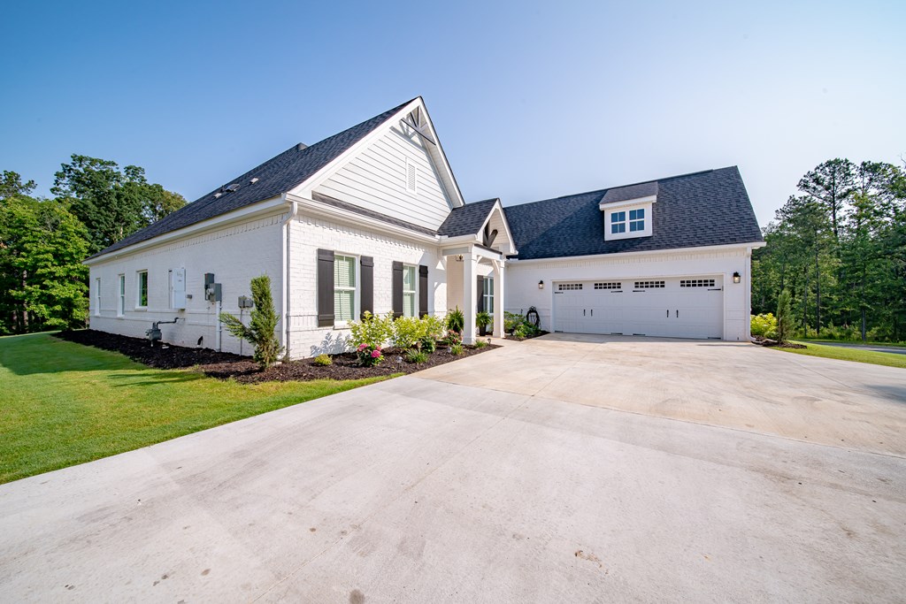 Fortson, Georgia, 31808, United States, 5 Bedrooms Bedrooms, ,4 BathroomsBathrooms,Residential,For Sale,1927717