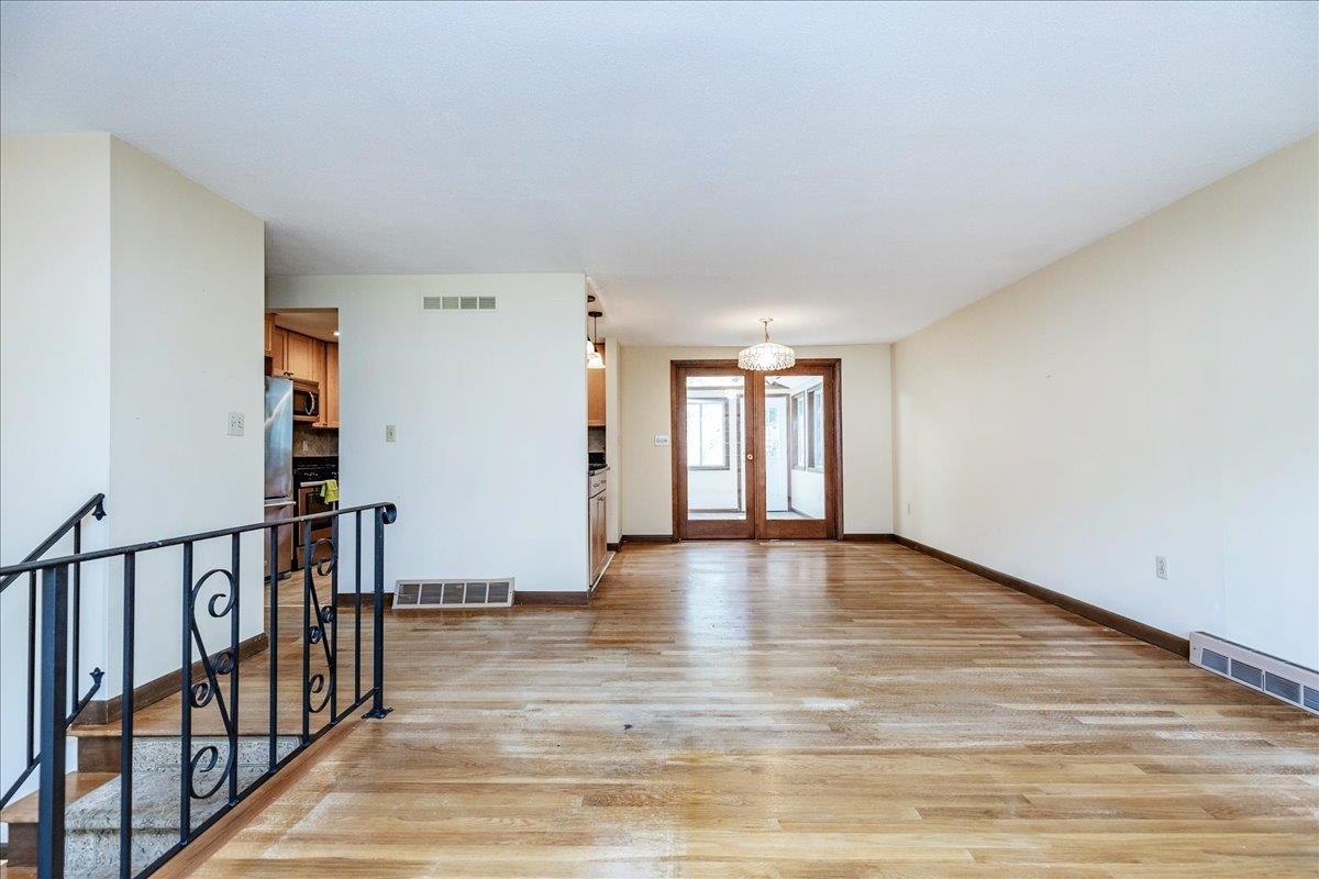 Merrimack, New Hampshire, 03054, United States, 3 Bedrooms Bedrooms, ,2 BathroomsBathrooms,Residential,For Sale,1937626