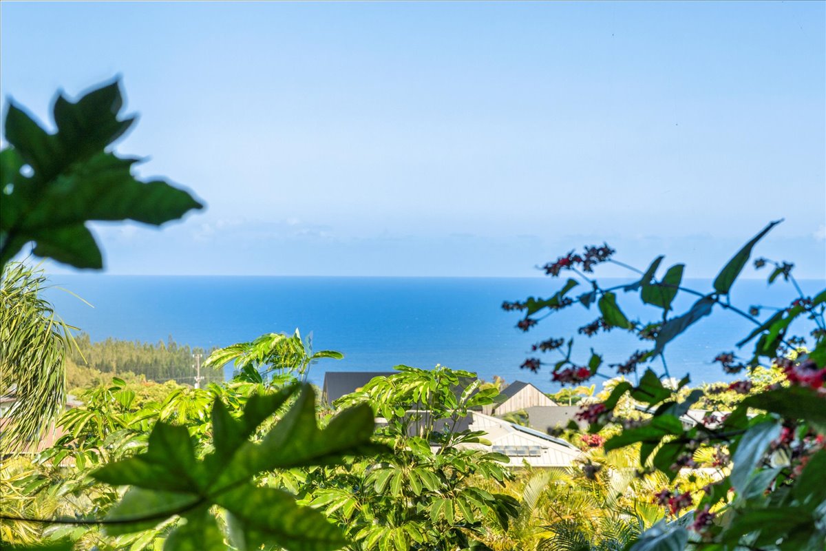 Haiku, Hawaii, 96708, United States, 4 Bedrooms Bedrooms, ,3 BathroomsBathrooms,Residential,For Sale,2002523