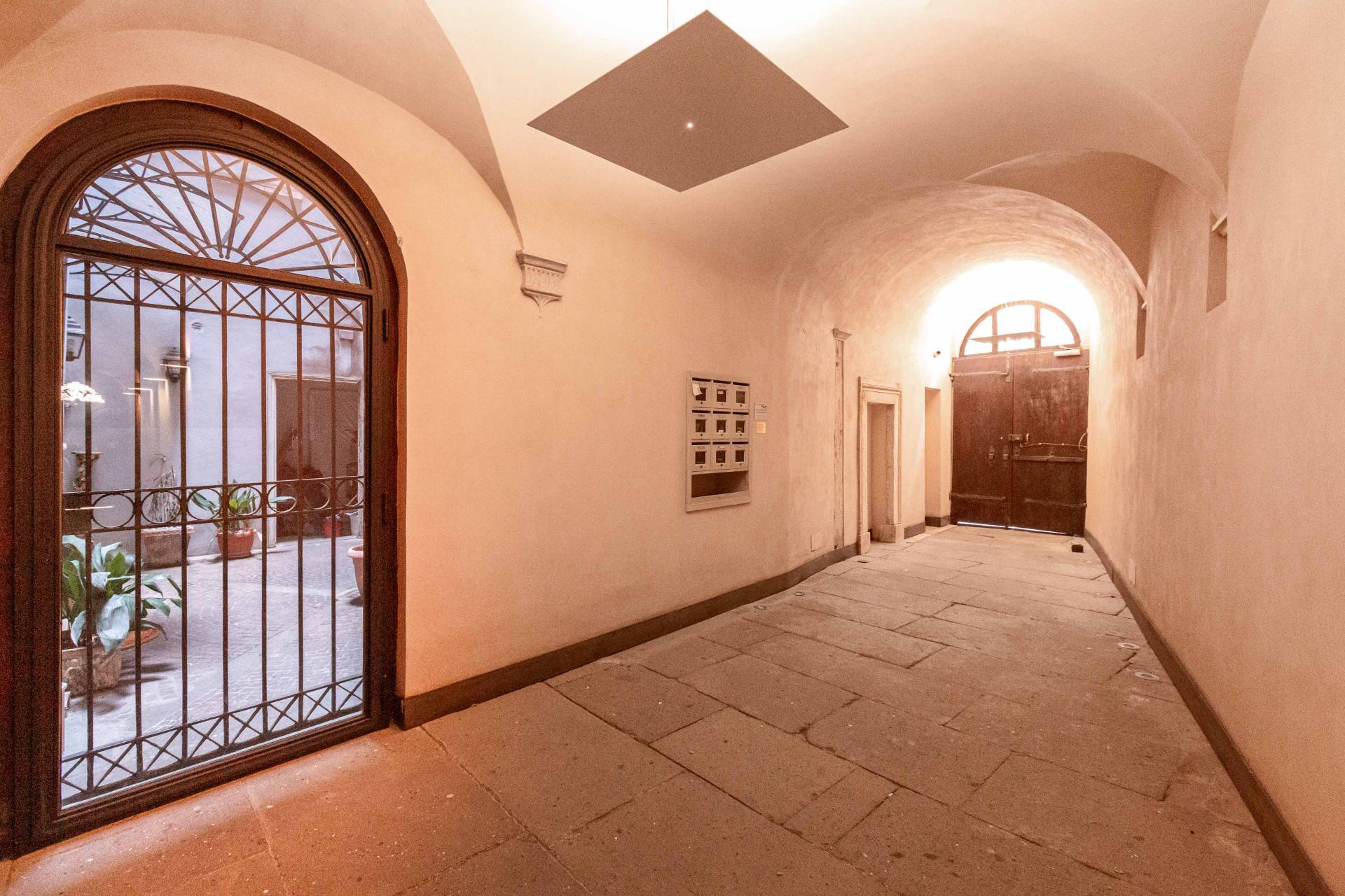 Via Di Parione, Roma, Roma, 00100, IT, 2 Bedrooms Bedrooms, ,3 BathroomsBathrooms,Residential,For Sale,Via Di Parione,1250802
