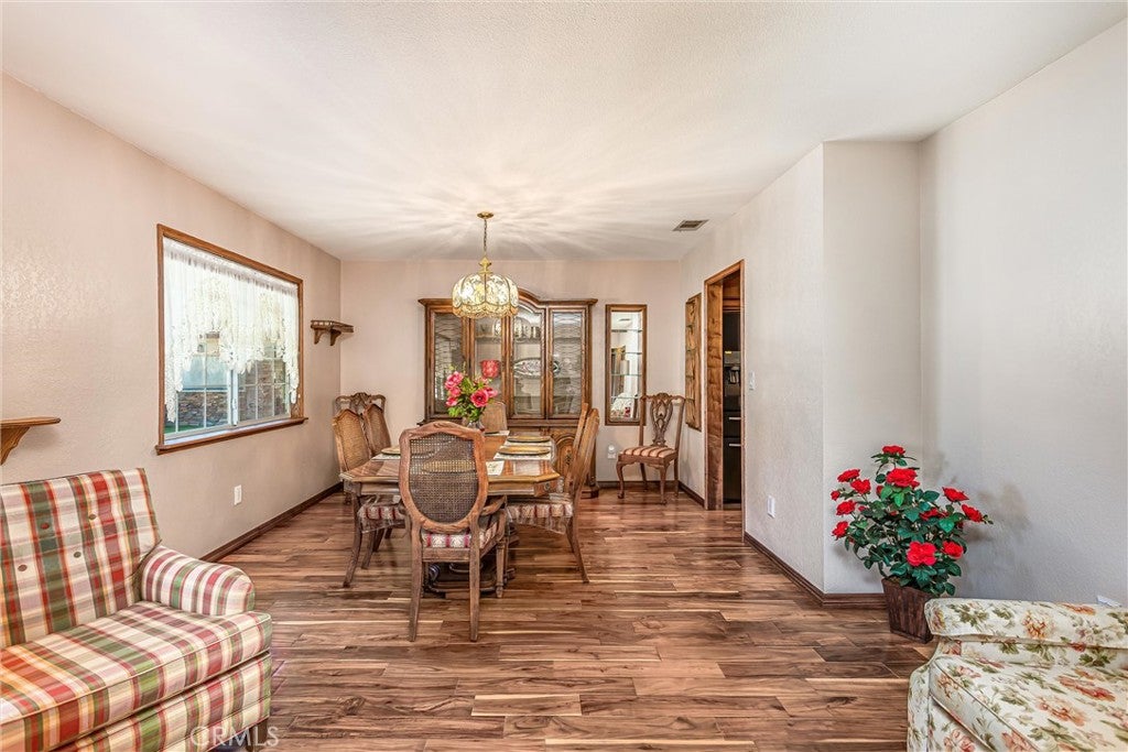 Nuevo, California, 92567, United States, 3 Bedrooms Bedrooms, ,2 BathroomsBathrooms,Residential,For Sale,1987094