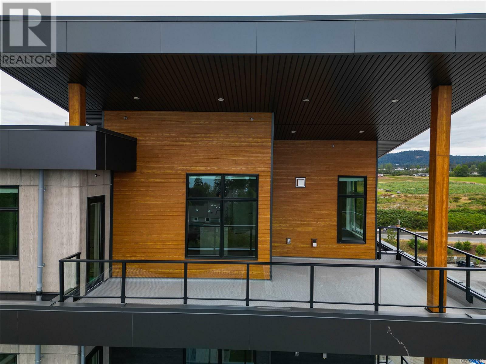 CENTRAL SAANICH, British Columbia, V8M 0B9, CA, 2 Bedrooms Bedrooms, ,2 BathroomsBathrooms,Residential,For Sale,1876111