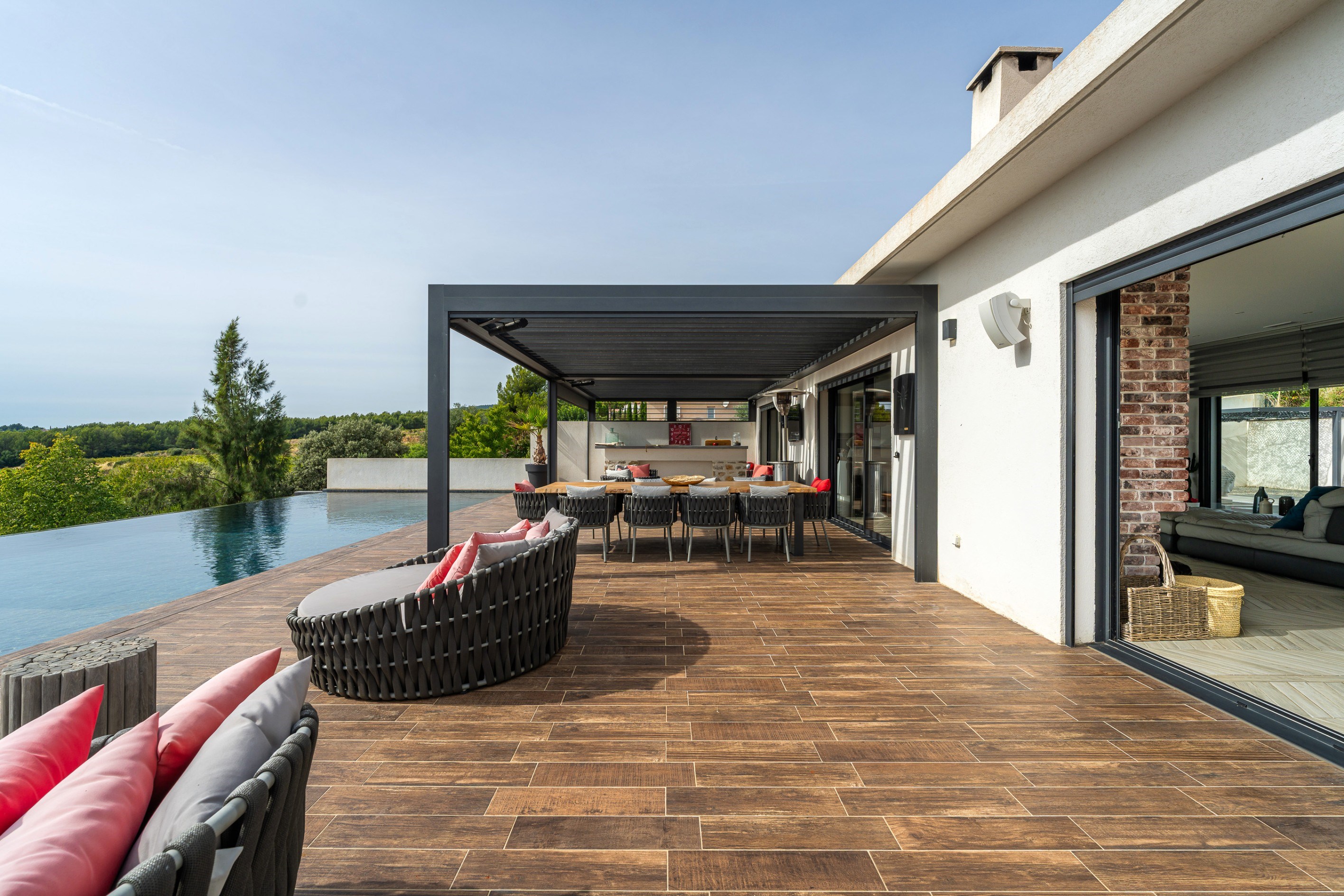  La Cadière-d’Azur – Contemporary Villa with Sea View, Infinity Pool and Mini Go… - 物件實景