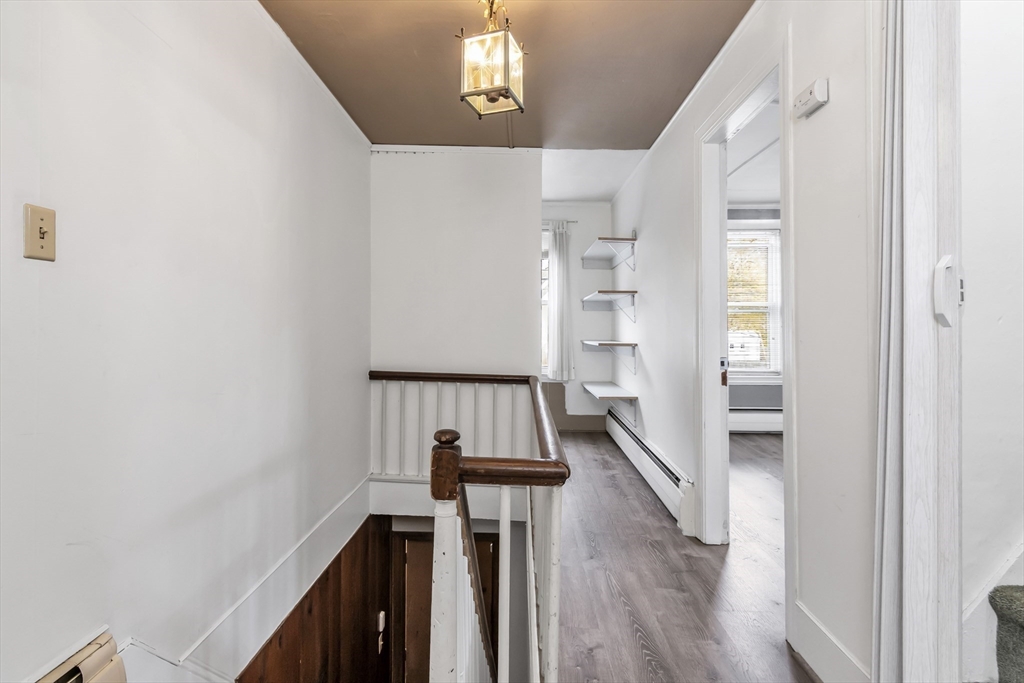 Haverhill, Massachusetts, 01830, United States, 5 Bedrooms Bedrooms, ,3 BathroomsBathrooms,Residential,For Sale,1990407