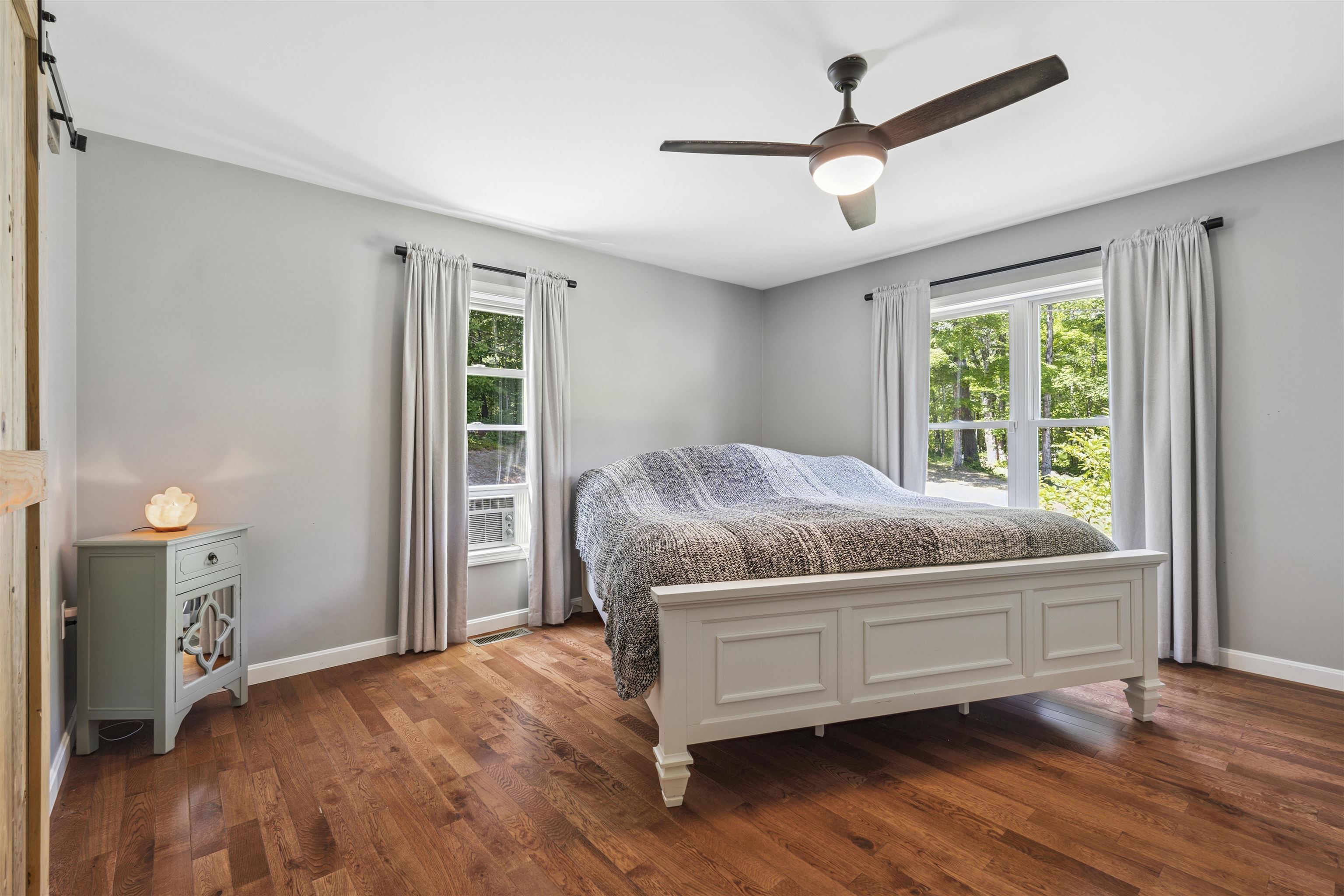 Holderness, New Hampshire, 03245, United States, 3 Bedrooms Bedrooms, ,2 BathroomsBathrooms,Residential,For Sale,1918284