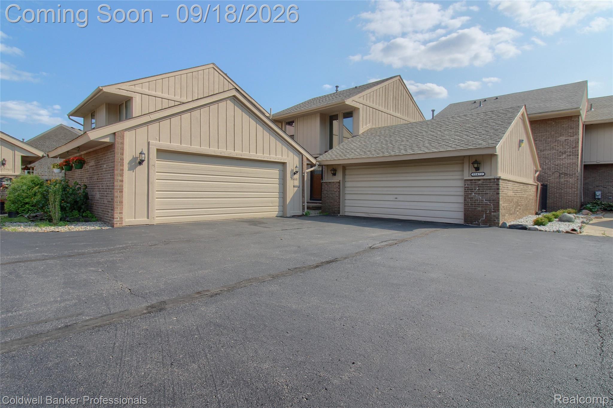Heritage Ln, Farmington, MI 48335 #1