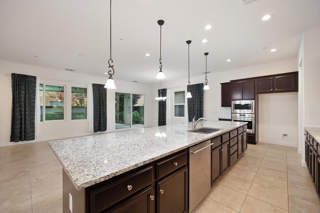 Sacramento, California, 95834, United States, 2 Bedrooms Bedrooms, ,2 BathroomsBathrooms,Residential,For Sale,1999739