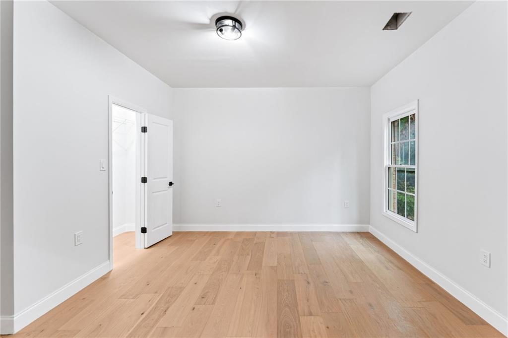 Mableton, Georgia, 30126, United States, 8 Bedrooms Bedrooms, ,8 BathroomsBathrooms,Residential,For Sale,1839228