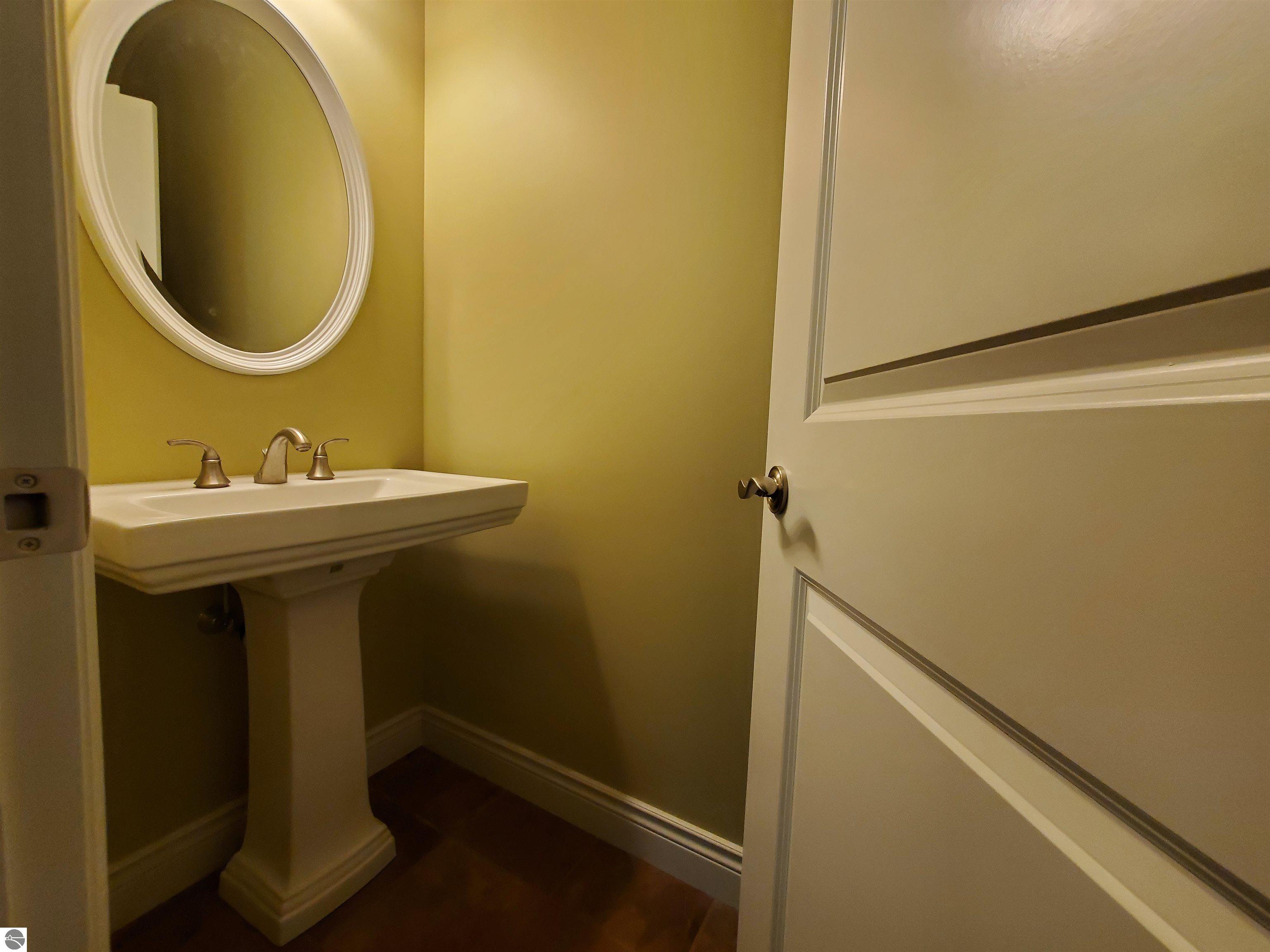 Traverse City, Michigan, 49685, United States, 3 Bedrooms Bedrooms, ,3 BathroomsBathrooms,Residential,For Sale,1940396