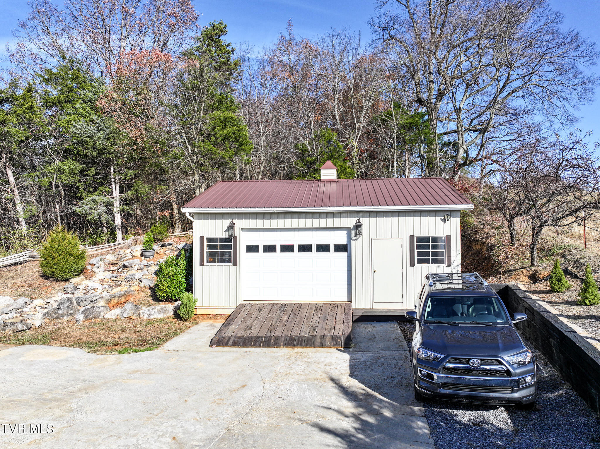 Parrottsville, Tennessee, 37843, United States, 5 Bedrooms Bedrooms, ,4 BathroomsBathrooms,Residential,For Sale,2005757
