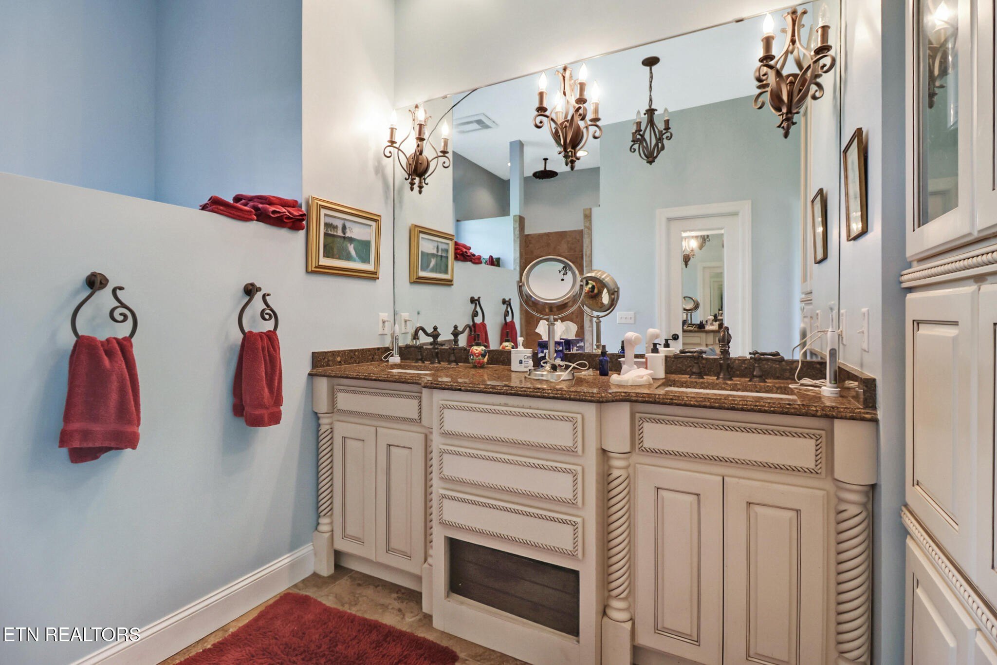 Crossville, Tennessee, 38555, United States, 3 Bedrooms Bedrooms, ,4 BathroomsBathrooms,Residential,For Sale,1977944