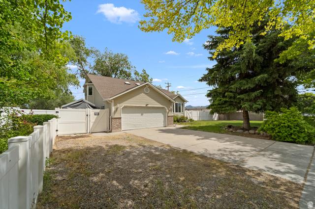 West Jordan, Utah, 84088, United States, 4 Bedrooms Bedrooms, ,3 BathroomsBathrooms,Residential,For Sale,2048230