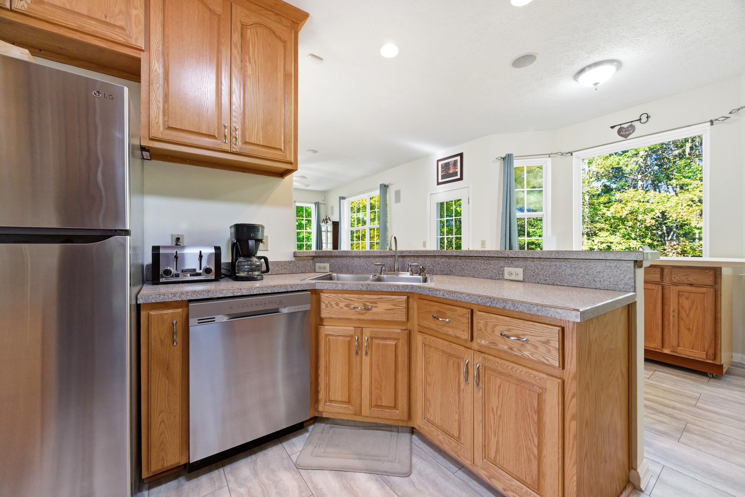 Gloucester, Virginia, 23061-5426, United States, 3 Bedrooms Bedrooms, ,4 BathroomsBathrooms,Residential,For Sale,1980192