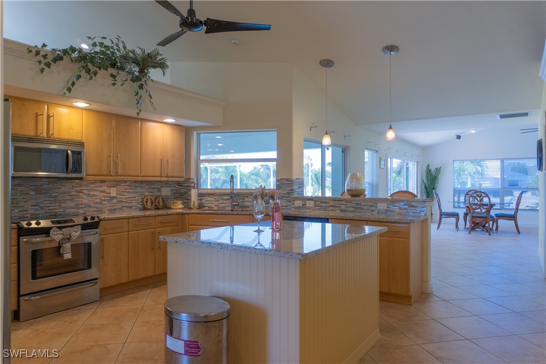 Cape Coral, Florida, 33904, United States, 4 Bedrooms Bedrooms, ,4 BathroomsBathrooms,Residential,For Sale,1935689