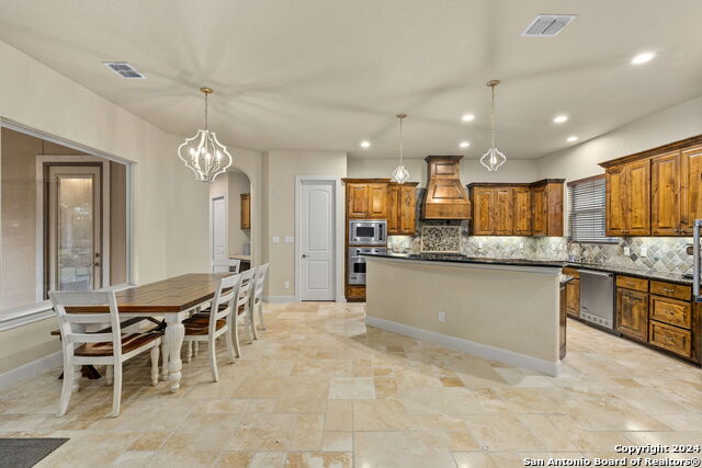 Garden Ridge, Texas, 78266, United States, 3 Bedrooms Bedrooms, ,3 BathroomsBathrooms,Residential,For Sale,1919725