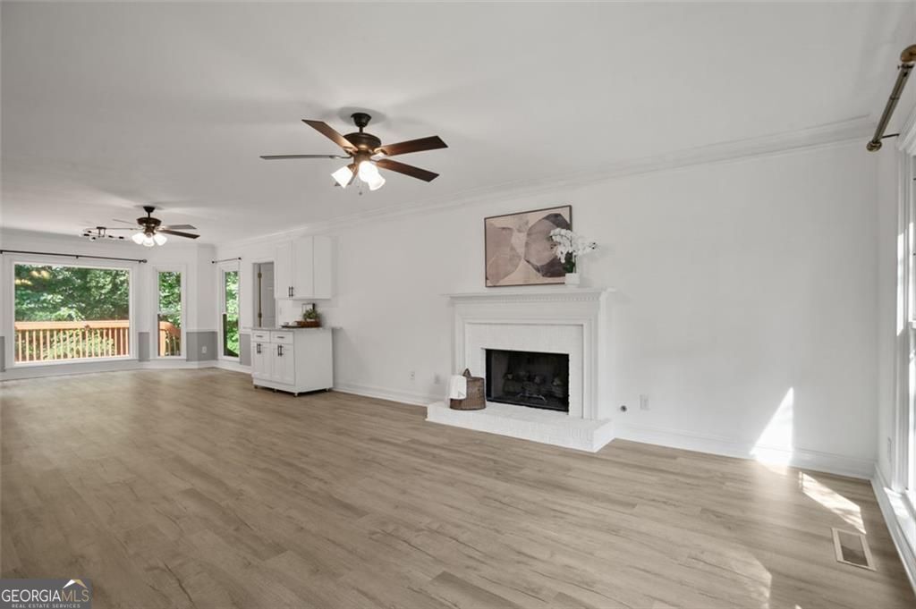 Acworth, Georgia, 30101, United States, 5 Bedrooms Bedrooms, ,4 BathroomsBathrooms,Residential,For Sale,1959497